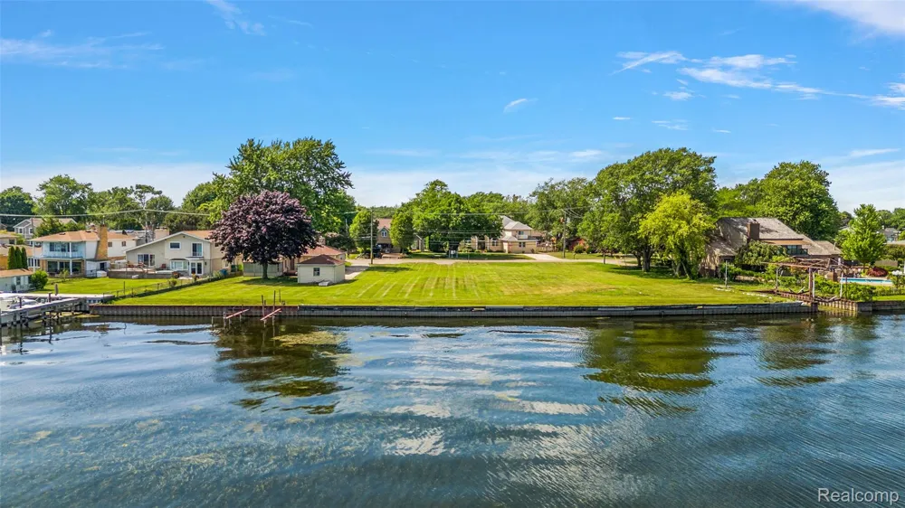 39196 Lakeshore Drive Harrison Charter Township, MI 48045