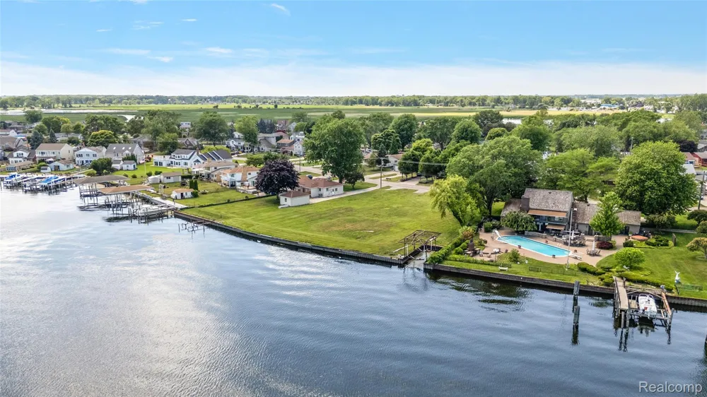 39196 Lakeshore Drive Harrison Charter Township, MI 48045