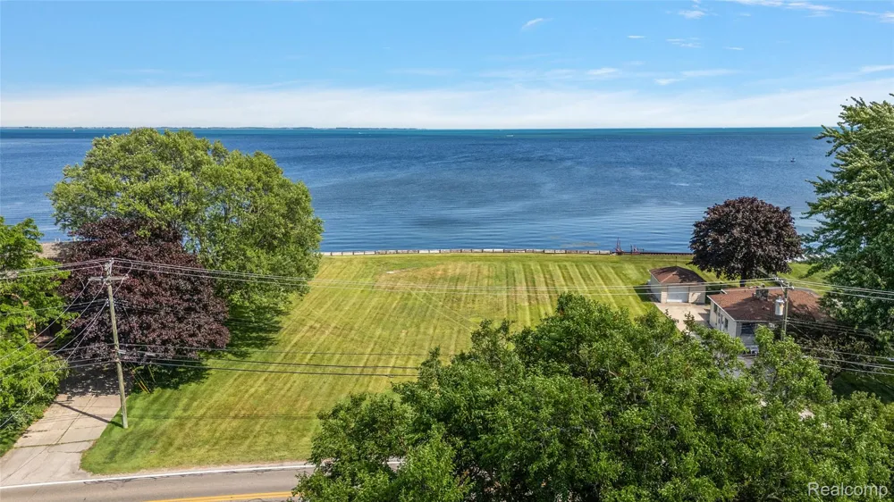 39196 Lakeshore Drive Harrison Charter Township, MI 48045