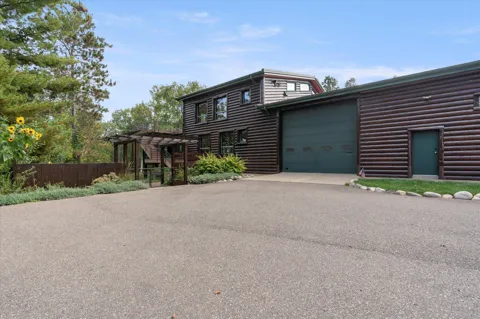 10422 Ossawinnamakee Road