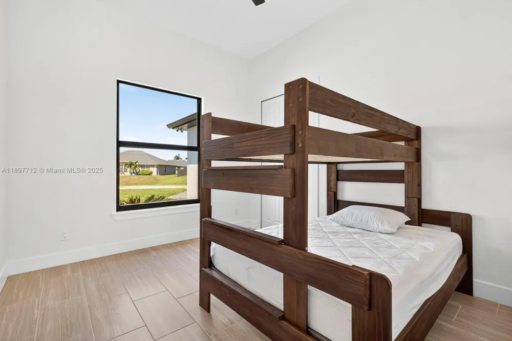 3414 NW 21ST ST Cape Coral, FL 33993
