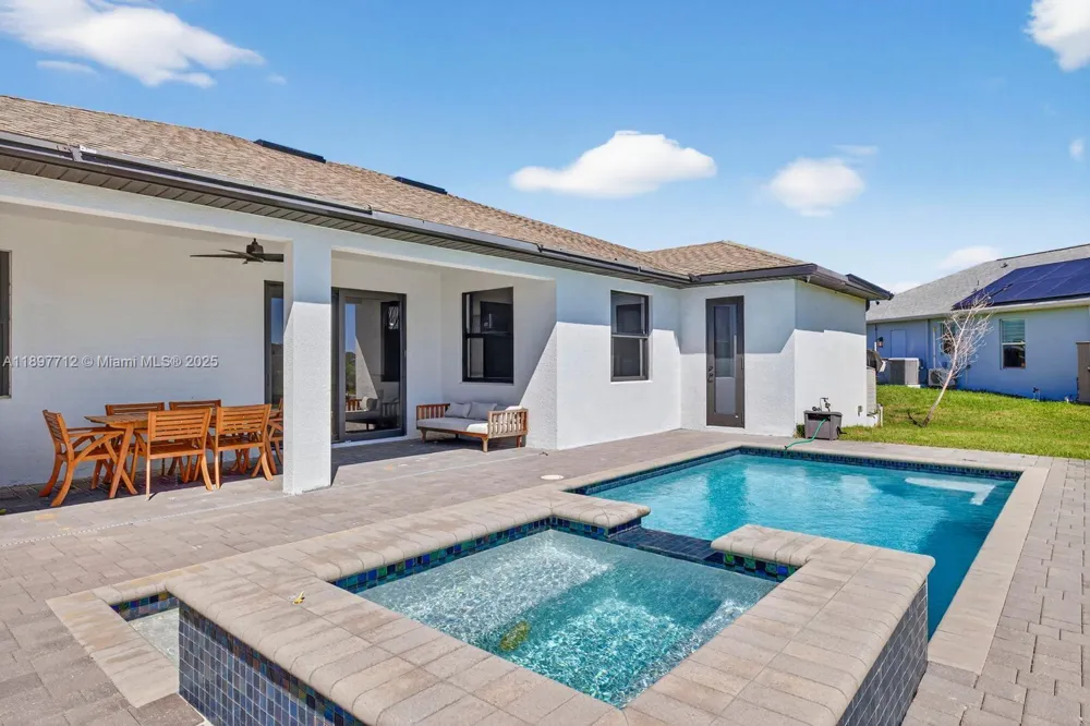 3414 NW 21ST ST Cape Coral, FL 33993