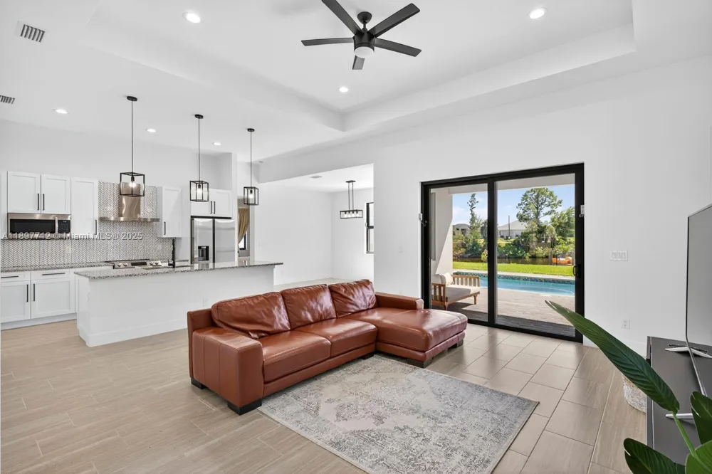 3414 NW 21ST ST Cape Coral, FL 33993