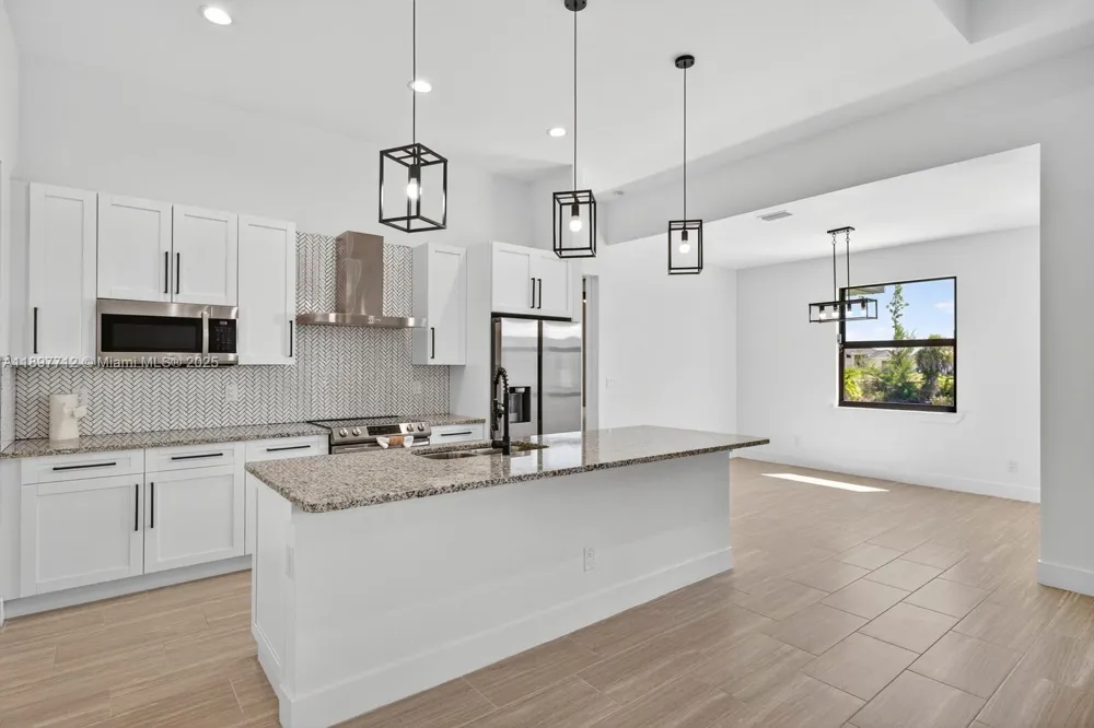 3414 NW 21ST ST Cape Coral, FL 33993