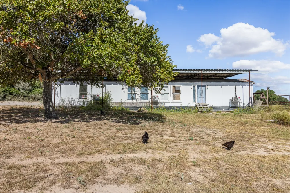 2135 Mule Creek Road Harwood, TX 78632