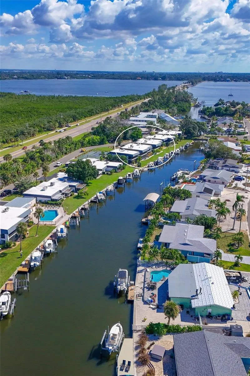 10313 WATERBIRD WAY Bradenton, FL 34209