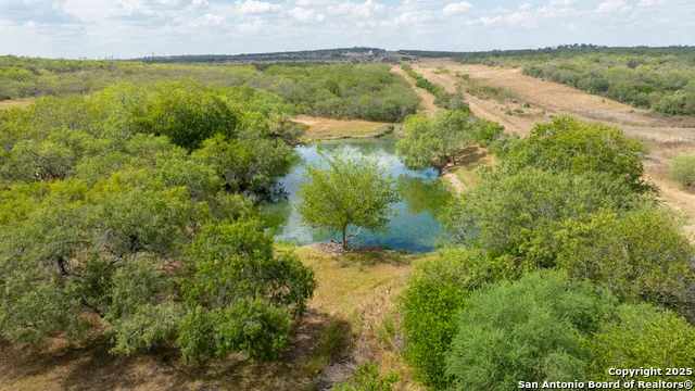 000 County Road 332 Runge, TX 78151