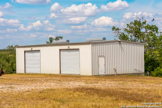000 County Road 332 Runge, TX 78151