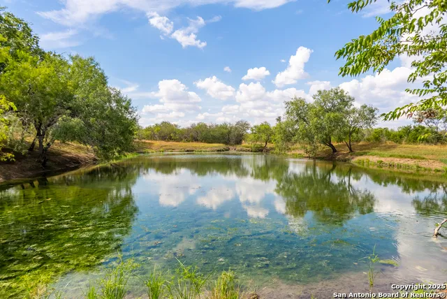 000 County Road 332 Runge, TX 78151