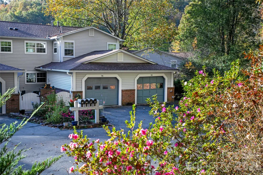 110 Lakeview Court Brevard, NC 28712