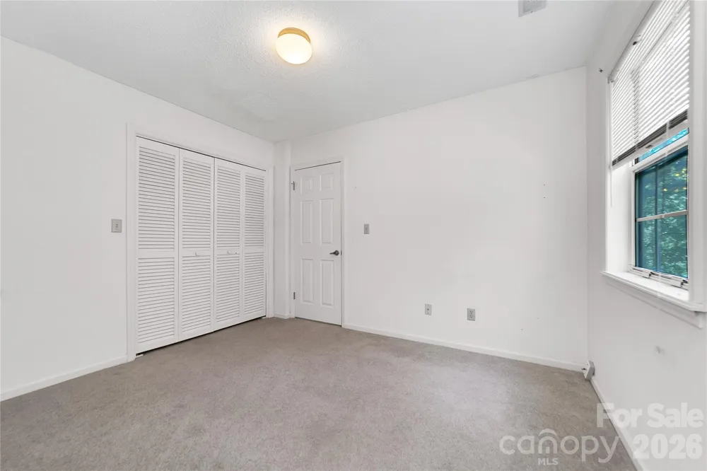 110 Lakeview Court Brevard, NC 28712