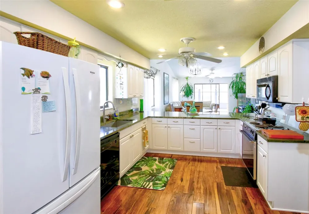 6502 RIVER RUN BOULEVARD Weeki Wachee, FL 34607