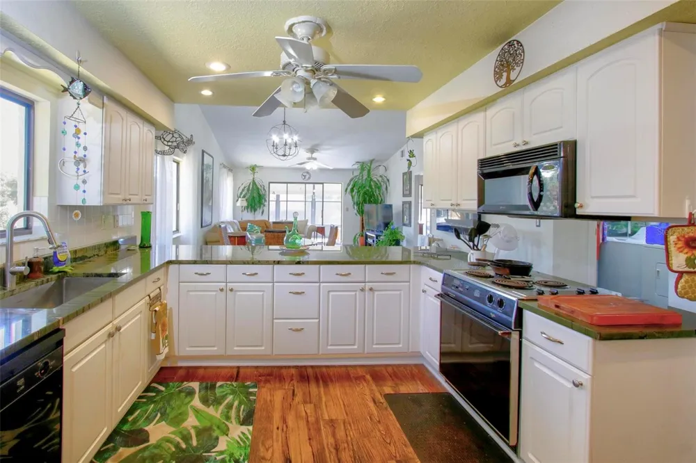 6502 RIVER RUN BOULEVARD Weeki Wachee, FL 34607