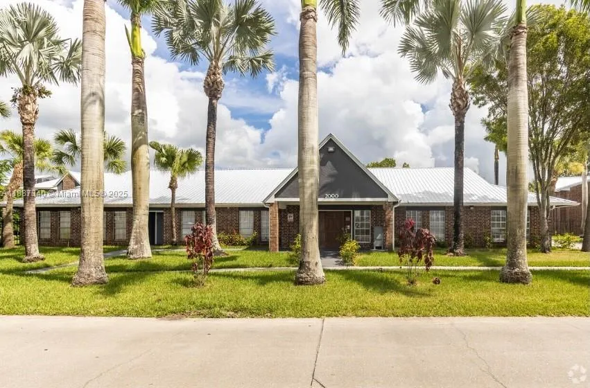 2000 S Main Street #000 Belle Glade, FL 33430