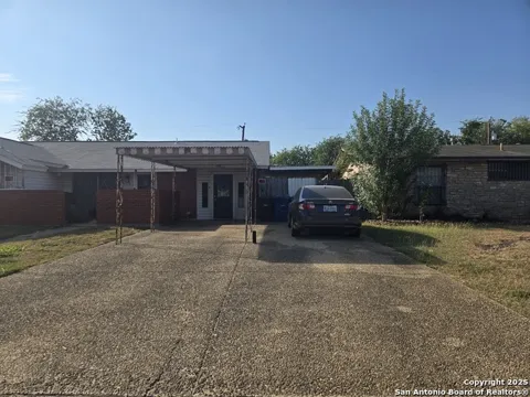 7518 Westshire