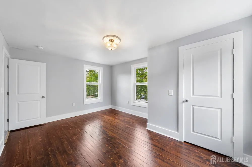 66 Leigh Street Clinton Town, NJ 08809