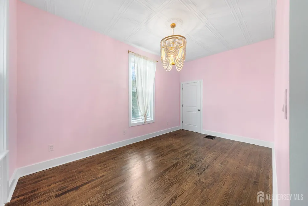 66 Leigh Street Clinton Town, NJ 08809