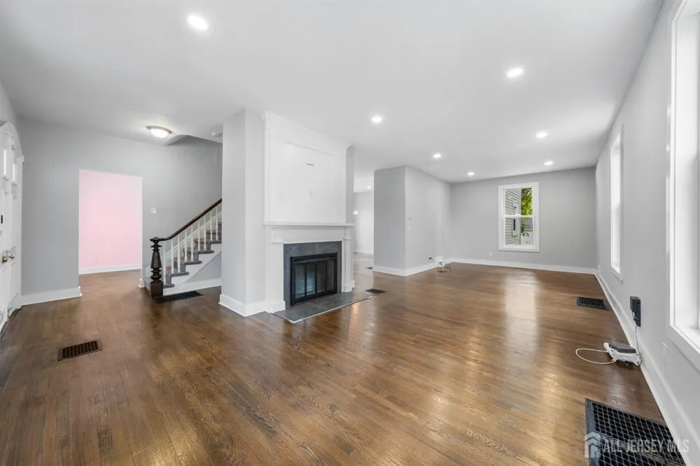 66 Leigh Street Clinton Town, NJ 08809