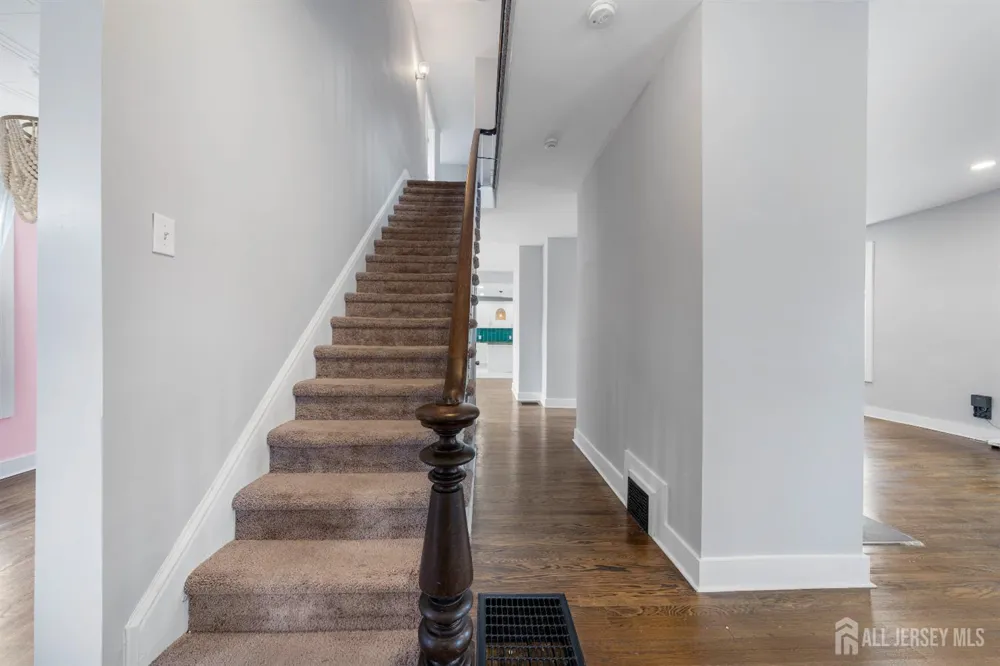 66 Leigh Street Clinton Town, NJ 08809