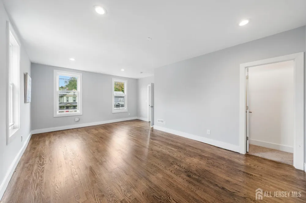 66 Leigh Street Clinton Town, NJ 08809