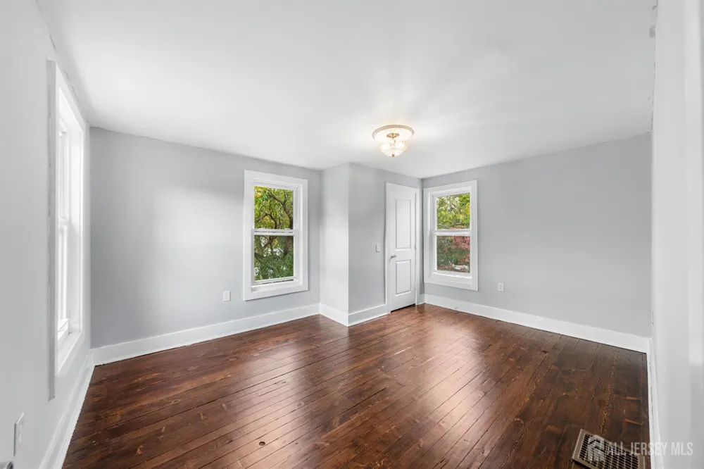 66 Leigh Street Clinton Town, NJ 08809
