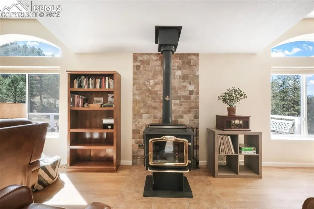 838 County Road 260 Westcliffe, CO 81252