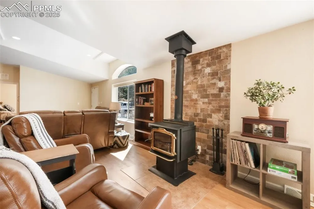 838 County Road 260 Westcliffe, CO 81252