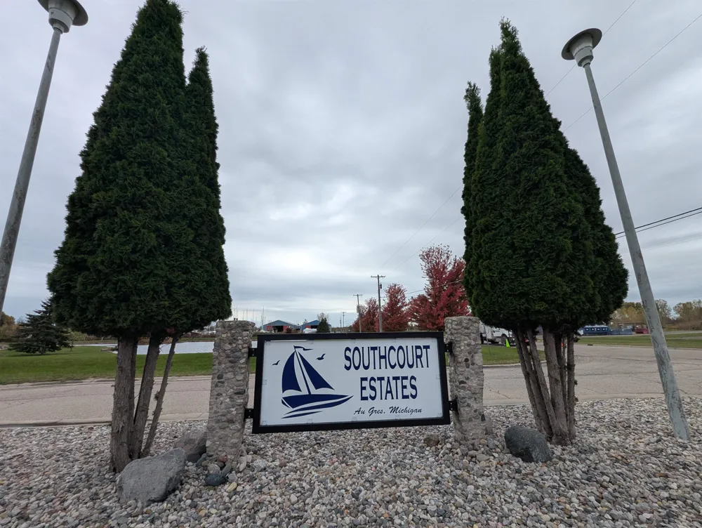 Court Street Au Gres Township, MI 48703