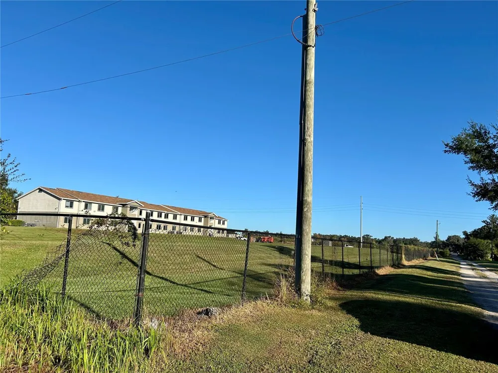 S 1ST AVENUE Wauchula, FL 33873