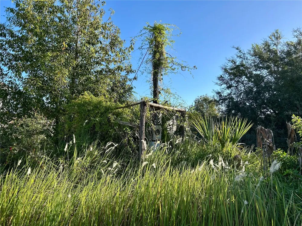 S 1ST AVENUE Wauchula, FL 33873