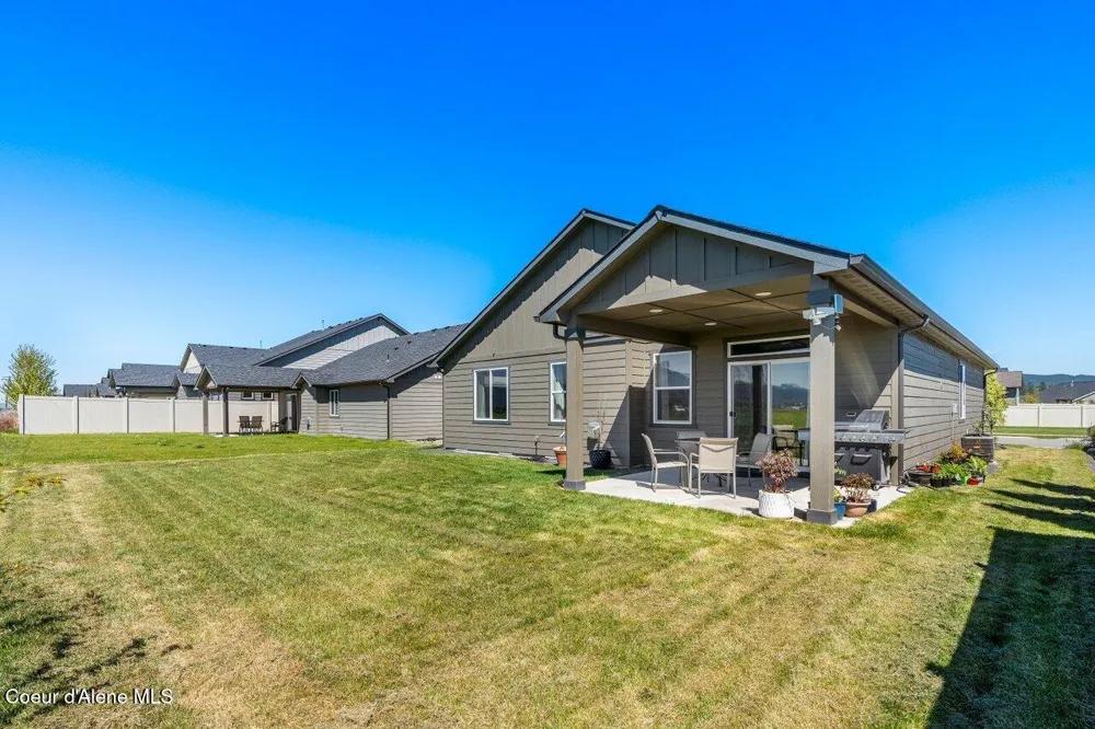 13019 LOVELAND WAY Hayden, ID 83835