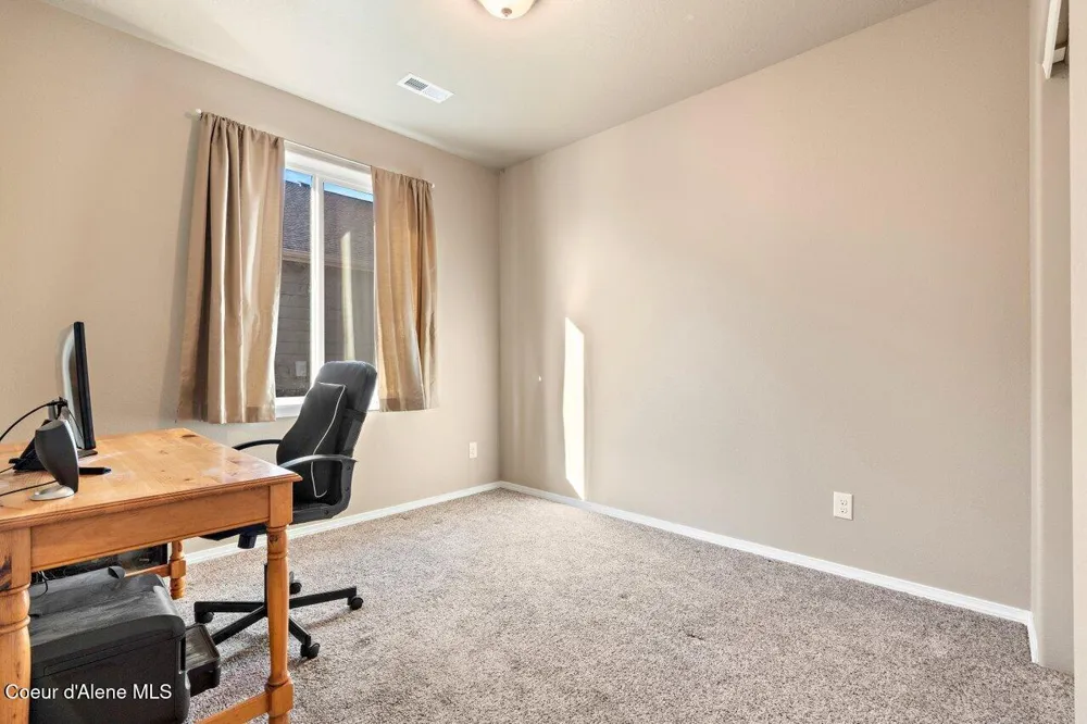 13019 LOVELAND WAY Hayden, ID 83835