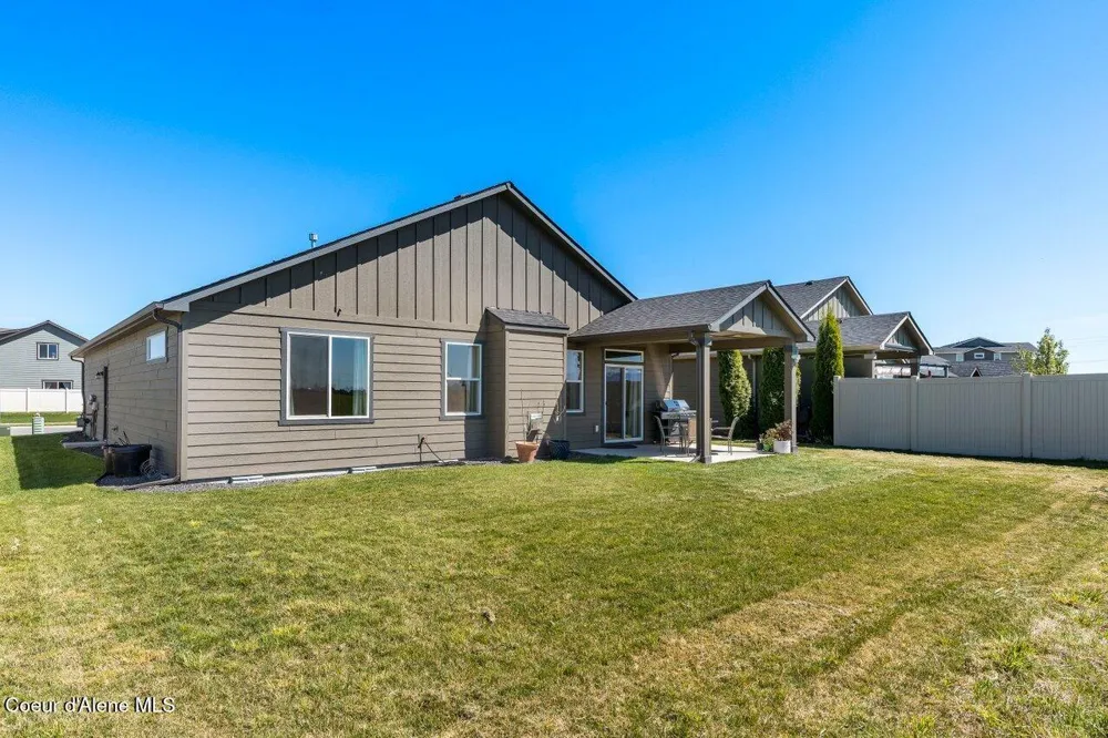 13019 LOVELAND WAY Hayden, ID 83835