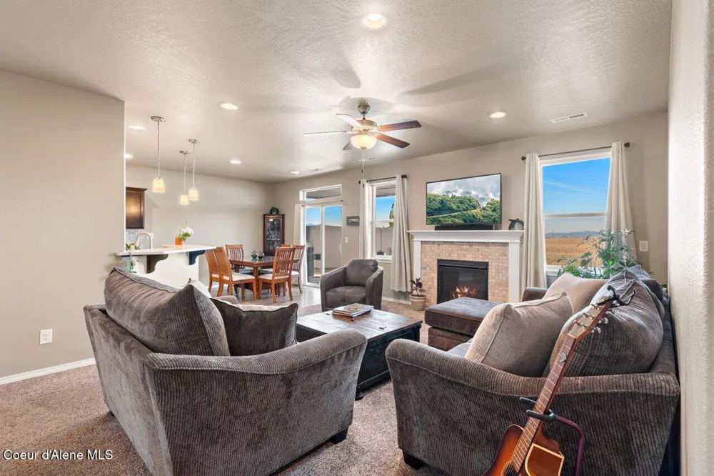 13019 LOVELAND WAY Hayden, ID 83835