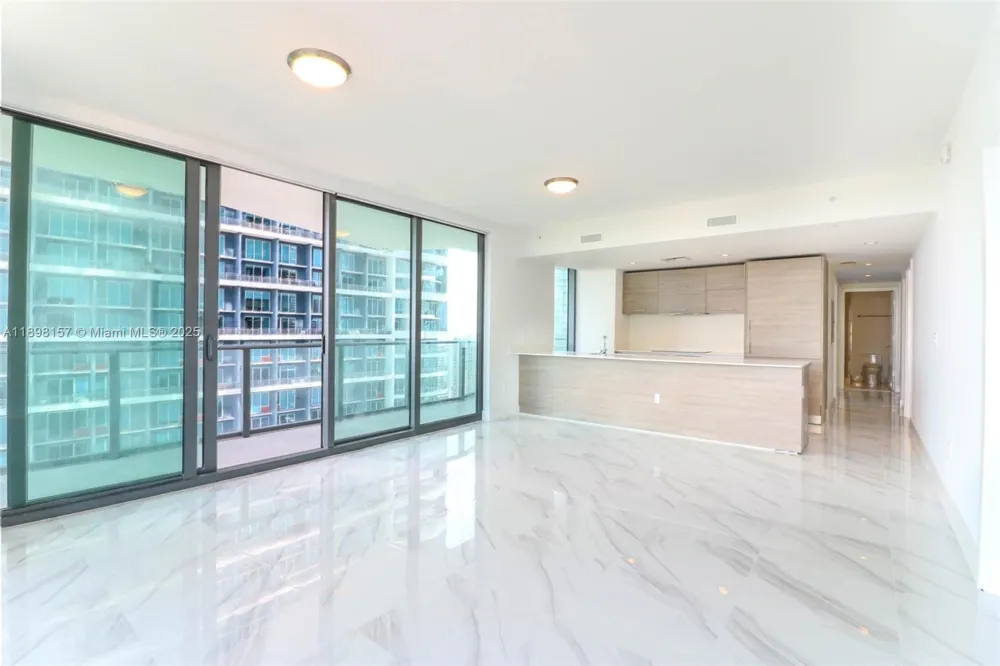 1300 S miami #2706 Miami, FL 33130
