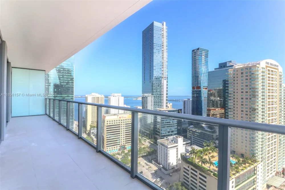 1300 S miami #2706 Miami, FL 33130