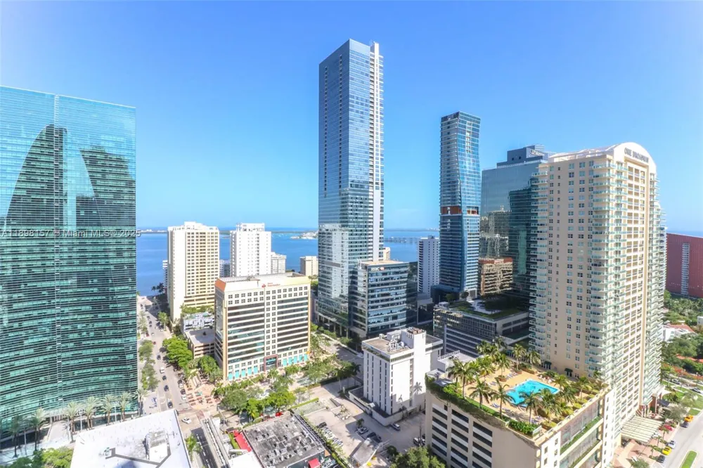 1300 S miami #2706 Miami, FL 33130