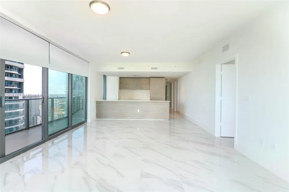 1300 S miami #2706 Miami, FL 33130