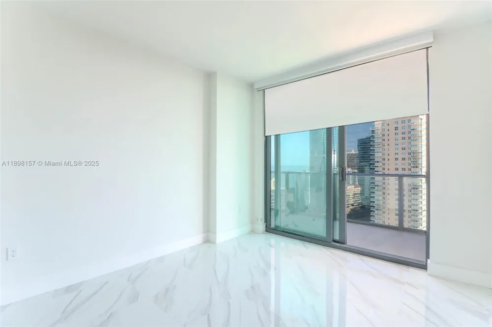 1300 S miami #2706 Miami, FL 33130