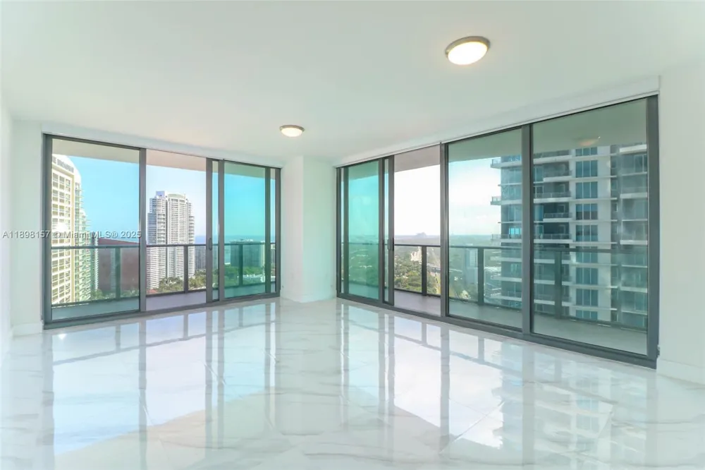 1300 S miami #2706 Miami, FL 33130