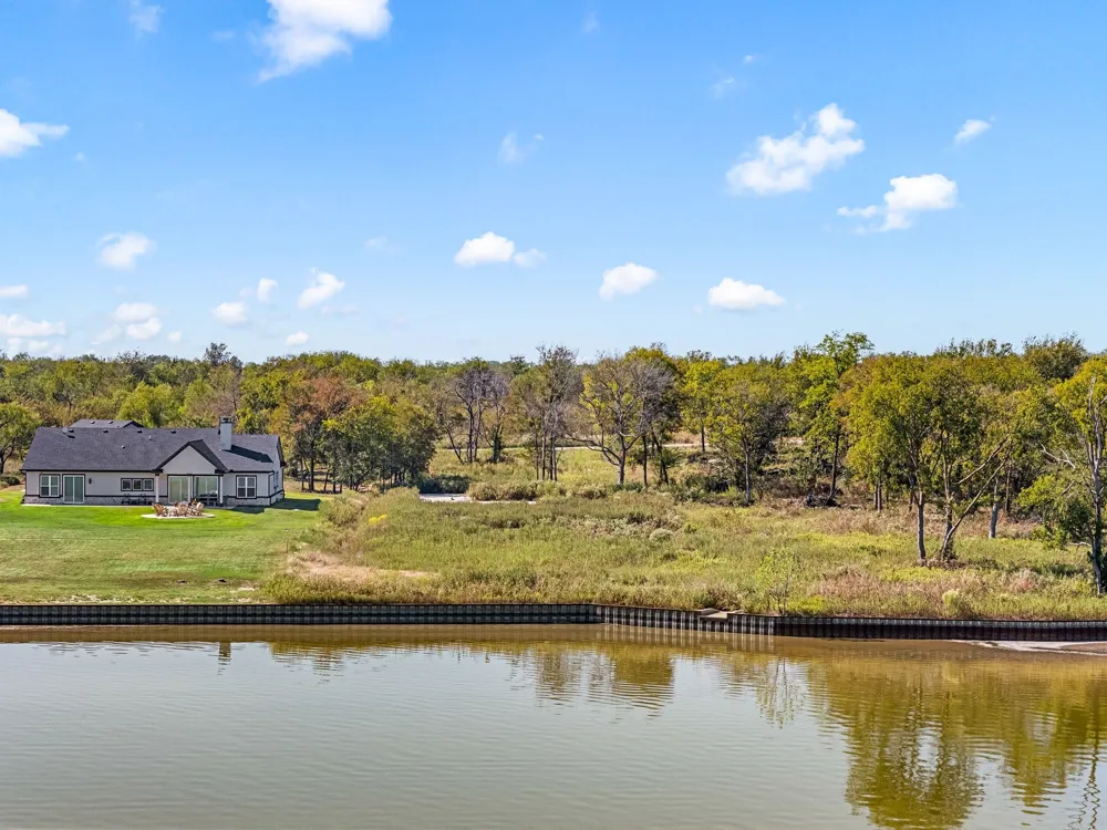 9397 W Shoreline Drive Kemp, TX 75143