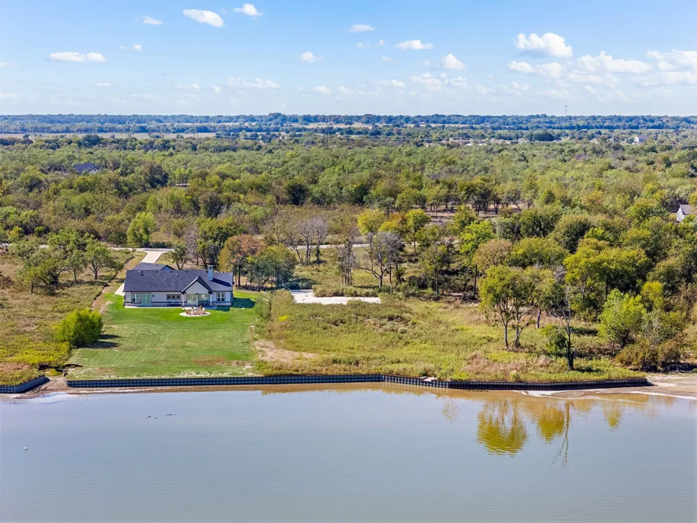 9397 W Shoreline Drive Kemp, TX 75143