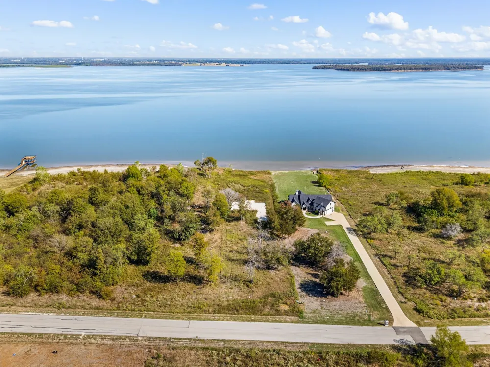 9397 W Shoreline Drive Kemp, TX 75143