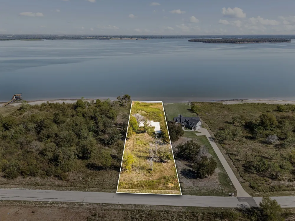 9397 W Shoreline Drive Kemp, TX 75143