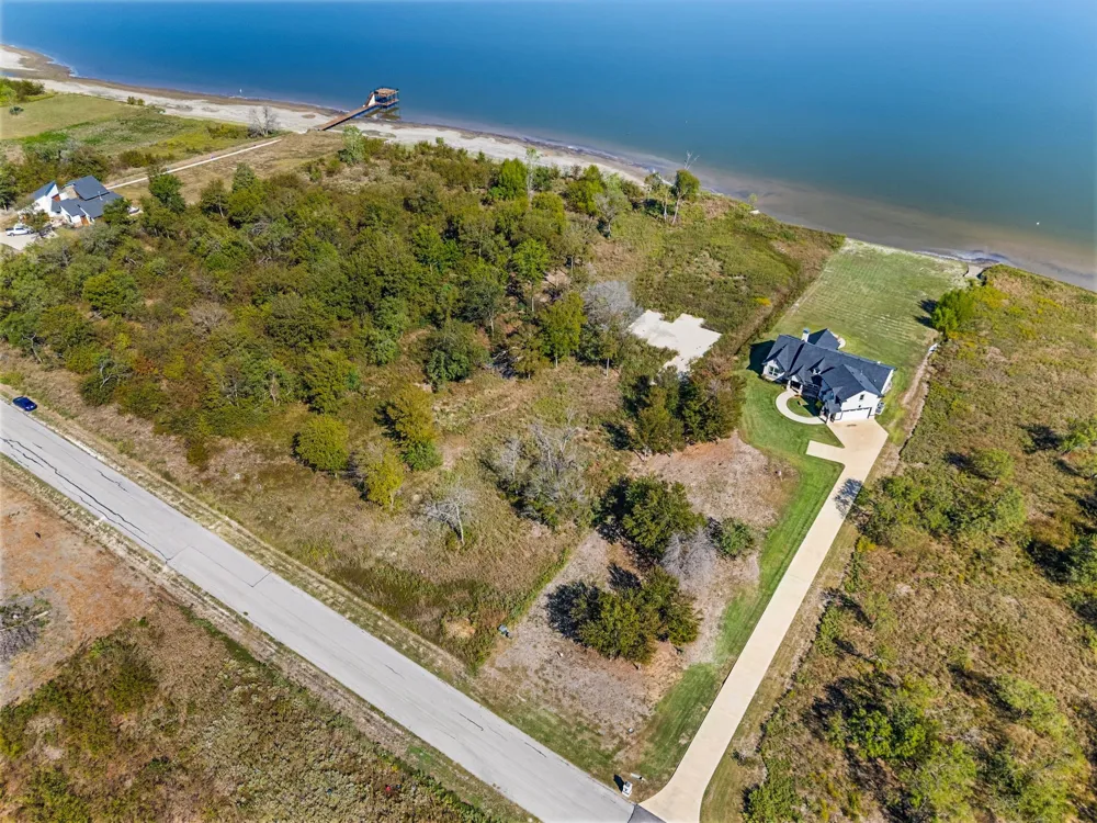 9397 W Shoreline Drive Kemp, TX 75143