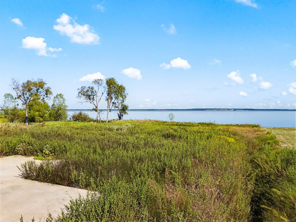 9397 W Shoreline Drive Kemp, TX 75143