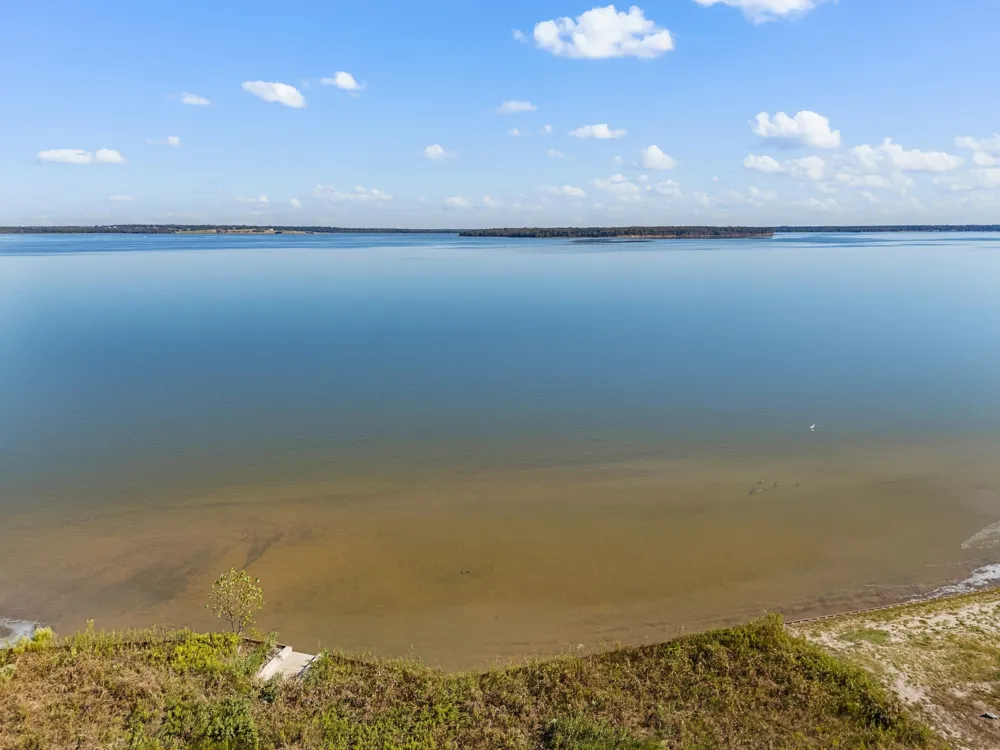 9397 W Shoreline Drive Kemp, TX 75143