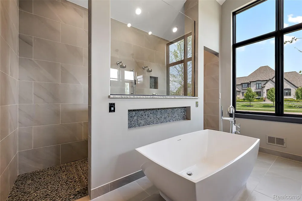 5541 Bordman Road Dryden Township, MI 48428