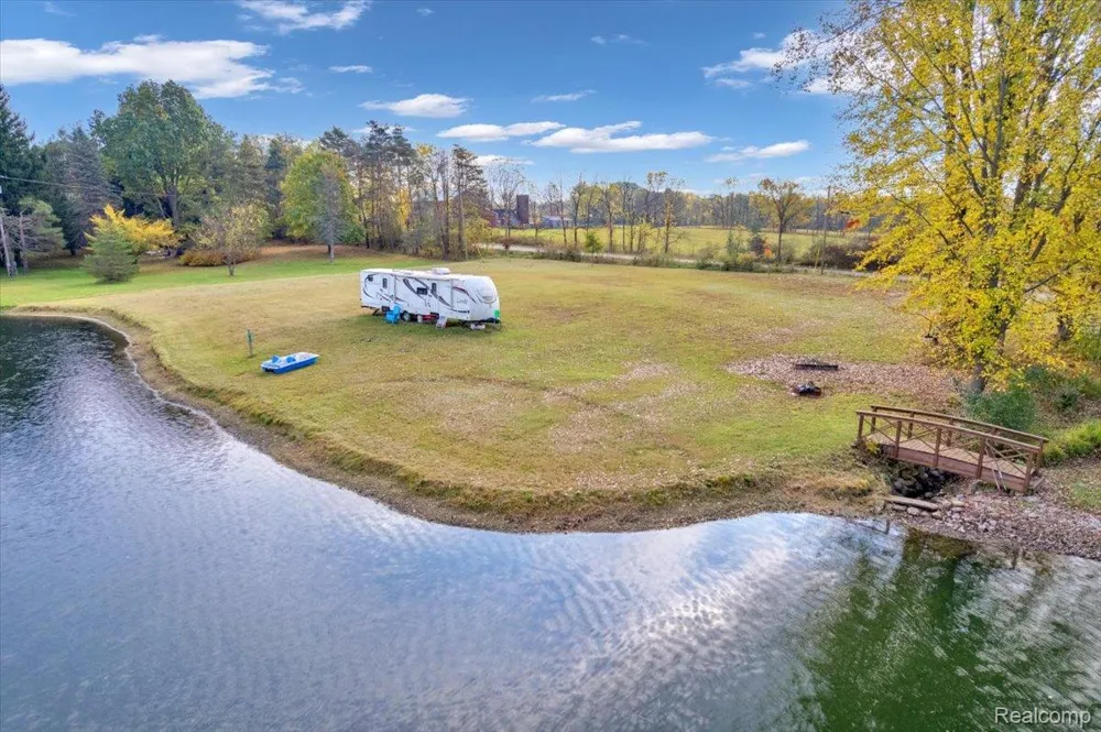 5541 Bordman Road Dryden Township, MI 48428