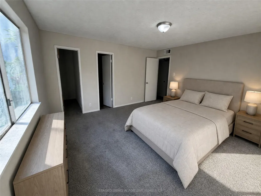 501 S Holmes Street La Porte, TX 77571